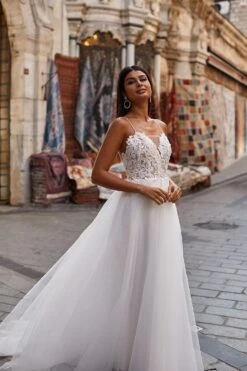 Sevda Gown -Highend Dresses 105 cb96b550 b30b 4e5a abf0 f6ab5bd5624f