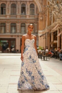 Akela Dress -Highend Dresses 119 d9a4c6ab d283 4170 bf70 3617f0d5398a