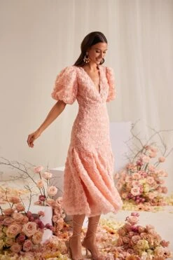 Simona Dress -Highend Dresses 12 ced581a9 e32c 4e44 afcf 2c02f4086699