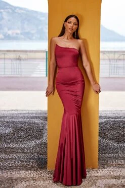 Leona - Burgundy -Highend Dresses 132 9dff5407 f4c3 4151 a739 2fe19a7c0e7b