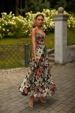 Odette Dress -Highend Dresses 33 4e4c6faa 4e78 4741 8baa 914977134399