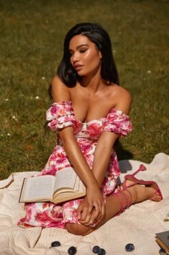 Manya Dress -Highend Dresses 34 d07107c0 68b3 485a 8a2d 7dafa406f180