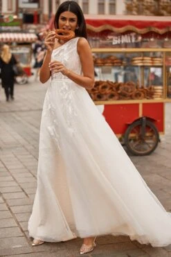 Berna Gown -Highend Dresses 37 adc57f14 283f 4143 82b1 0f05a5ab6b4b