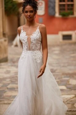 Lidia Gown 10 Lidia Gown -Highend Dresses 38 e4eab01e 7130 409c 82fa 0841579c4217