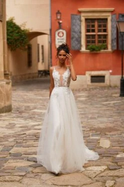 Lidia Gown 12 Lidia Gown -Highend Dresses 39 26a1dbc6 f7ce 4f8a a877 5b463de75c37