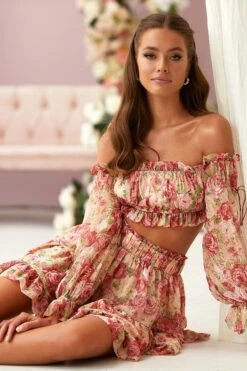 Shailee Flare Skirt Set 12 Shailee Flare Skirt Set -Highend Dresses 3 10cf04ef 1940 4c65 a1d9 661cef393209