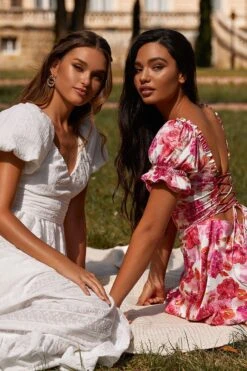 Lara Dress -Highend Dresses 40 77e464de d9ea 4079 8acc 049db436e030