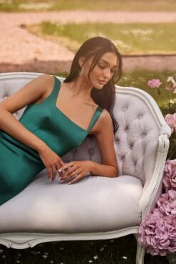 Jennifer - Emerald -Highend Dresses 42 c6b1c971 283d 47bd b4f0 8adf6fd21f0b