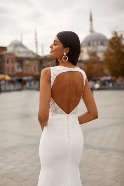 Nazan Gown -Highend Dresses 45 5490a9fd fc71 4851 8d75 d007cb33cd27