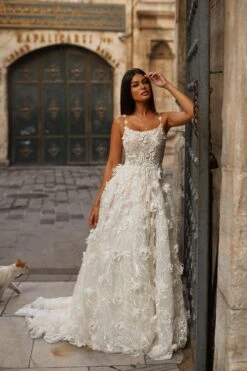 Esen Gown -Highend Dresses 49 efeb6546 6ecf 4e2e 97be 7aa9dff52c37