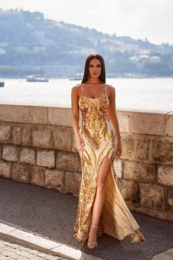 Zerlina - Gold -Highend Dresses 56 4a346bb9 02ba 449c a436 0e7b09bd11e1