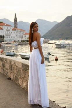 Yiras Set -Highend Dresses 57 392b8a7f 25fc 428f a4c4 320e24290fe3