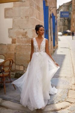 Martha Gown -Highend Dresses 68 b6dad5bc 7a20 44cd 95f4 828d74223fbc