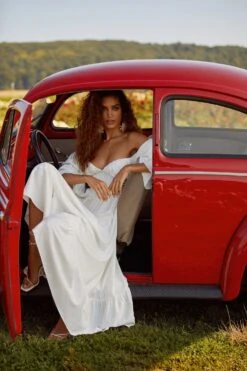 Adena Dress -Highend Dresses 72 ca5b735b cf89 4c7b 96ac 1c1d44d90cd4