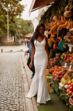 Sabrina - White -Highend Dresses 81 7ee1d1cd 9597 4435 a68c 49b783f8a5d8