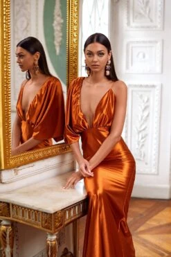 Miriam - Rust -Highend Dresses 8 ee70256235ece c702 4056 8d3c 664b94257b23 1600x c0f40ad1 f1f9 42c9 9249 057365bf4420