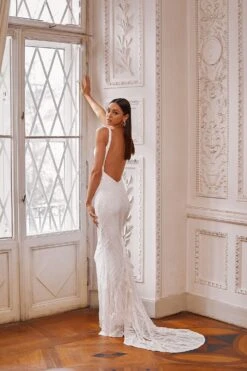 Larisa - White -Highend Dresses 8 ee705FGHece c702 4056 8d3c 664b94257b23 1600x ce172a11 e03e 44d1 8aa3 4b86fe8d62a2