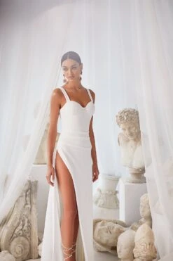 Laria - White 12 Laria - White -Highend Dresses 8 ee705ece cW702 4056 8d3c 664b94257b23 1600x 1eac51d3 80c6 49d2 a533 42c4beb174d3