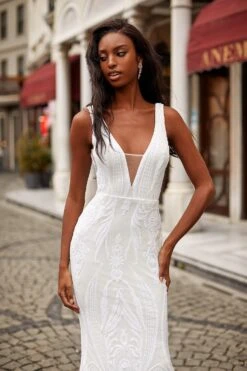 Meghan - White -Highend Dresses 91 3191d536 dbb5 4d90 8542 a6ec438f517e